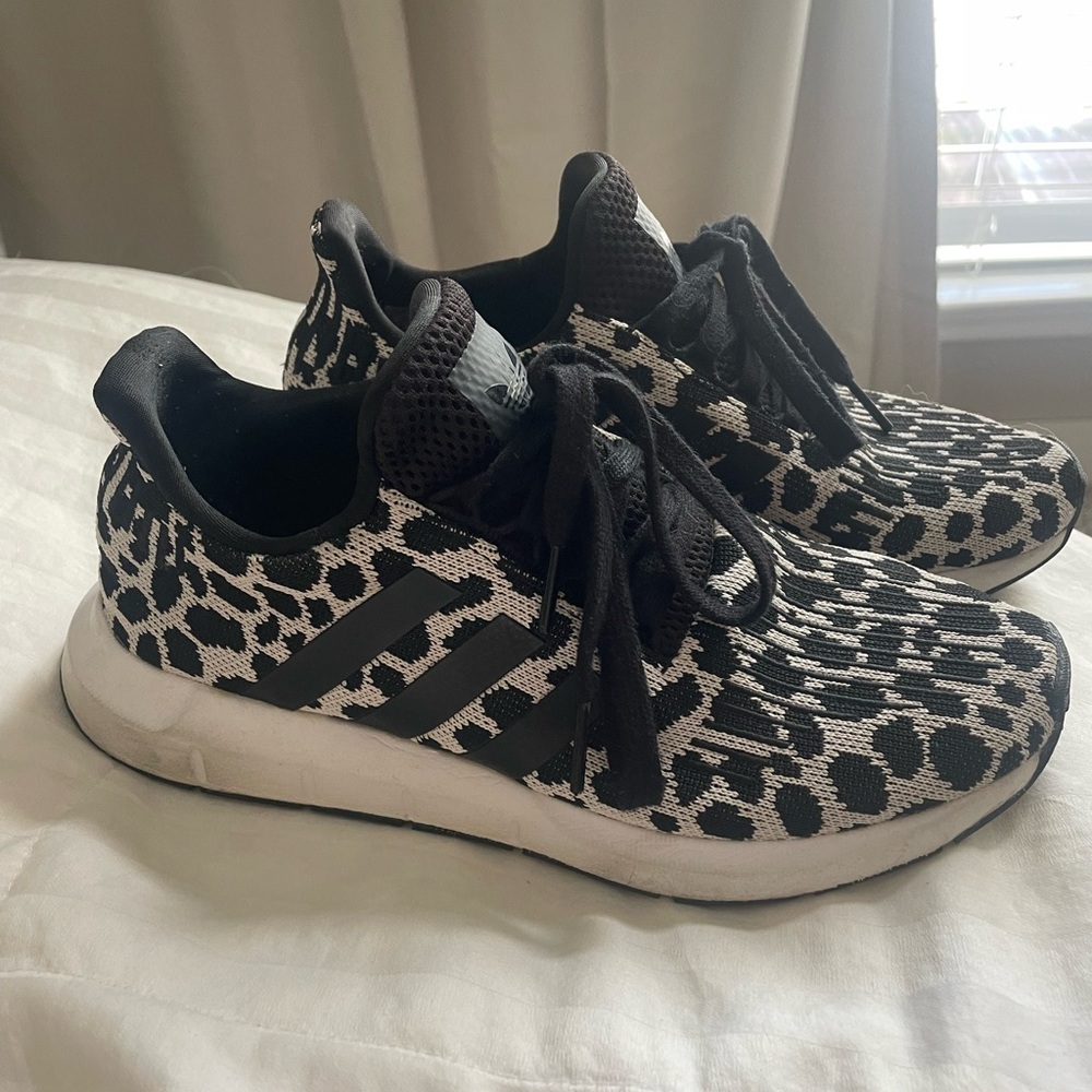 Addidas leopard sneakers